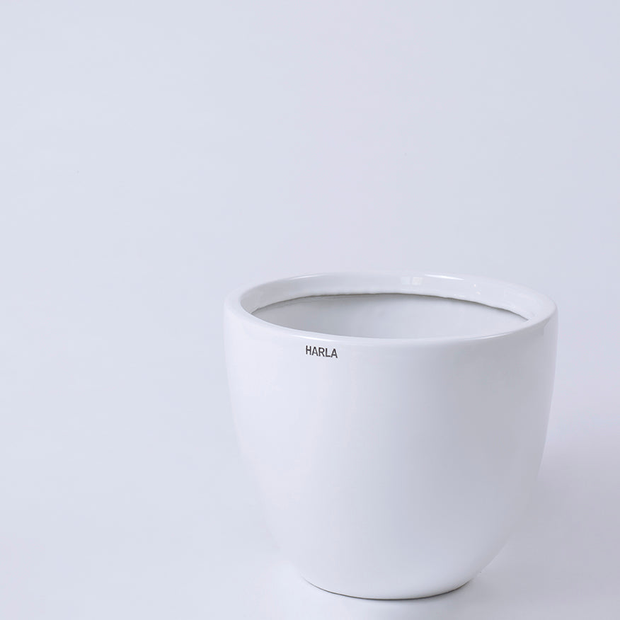 Large size Echoing Eternity-Slim Ceramic Panter in white color.
